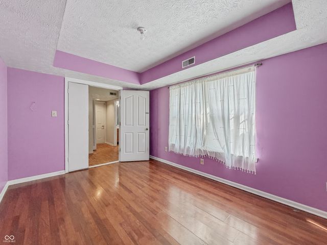 6339 Cooper Pointe Drive, Indianapolis, IN 46268