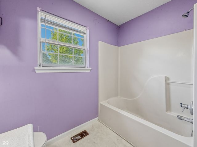6339 Cooper Pointe Drive, Indianapolis, IN 46268