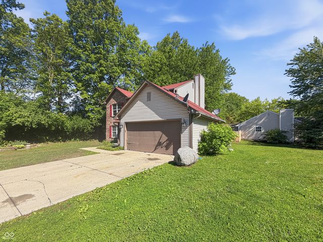 6339 Cooper Pointe Drive, Indianapolis, IN 46268