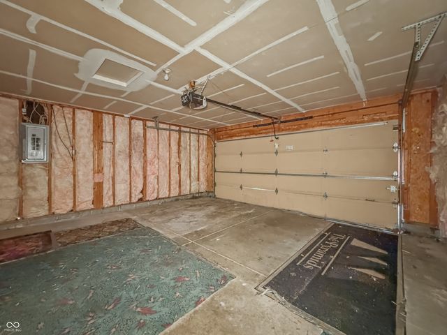 6339 Cooper Pointe Drive, Indianapolis, IN 46268