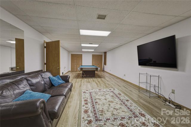 213 Hospital Avenue, Lenoir, NC 28645