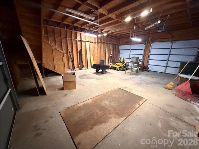 213 Hospital Avenue, Lenoir, NC 28645