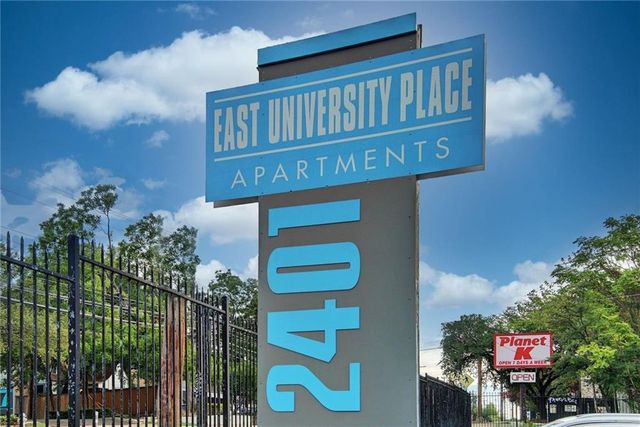 2401 Manor RD 127, Austin, TX 78722