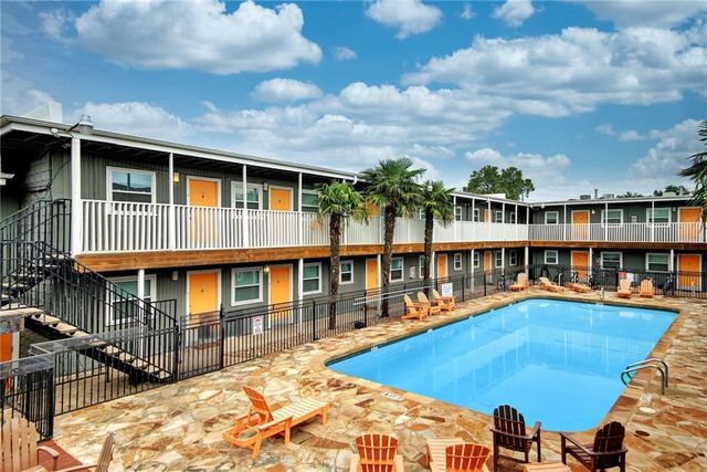 2401 Manor RD 127, Austin, TX 78722