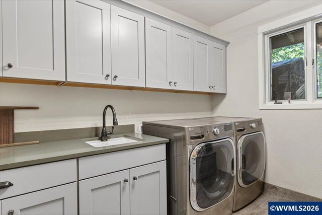 3210 NW Hurleywood Dr, Albany, OR 97321