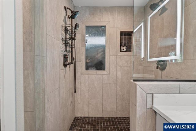 3210 NW Hurleywood Dr, Albany, OR 97321