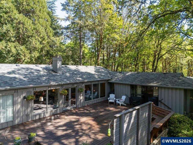 3210 NW Hurleywood Dr, Albany, OR 97321