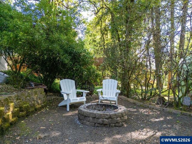 3210 NW Hurleywood Dr, Albany, OR 97321