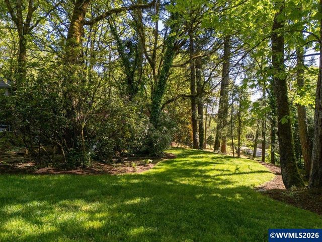3210 NW Hurleywood Dr, Albany, OR 97321
