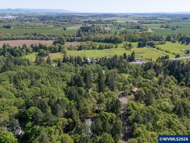 3210 NW Hurleywood Dr, Albany, OR 97321