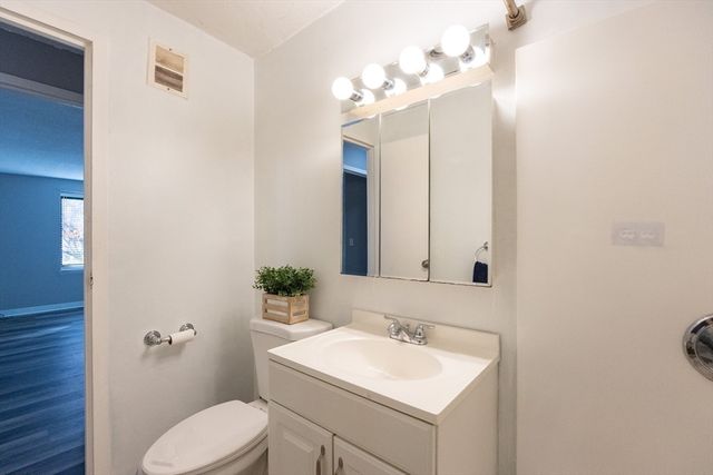 150 Rumford Street 110, Mansfield, MA 02048