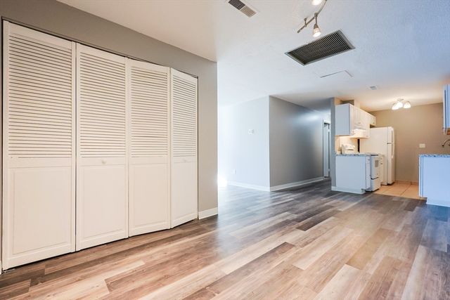 150 Rumford Street 110, Mansfield, MA 02048