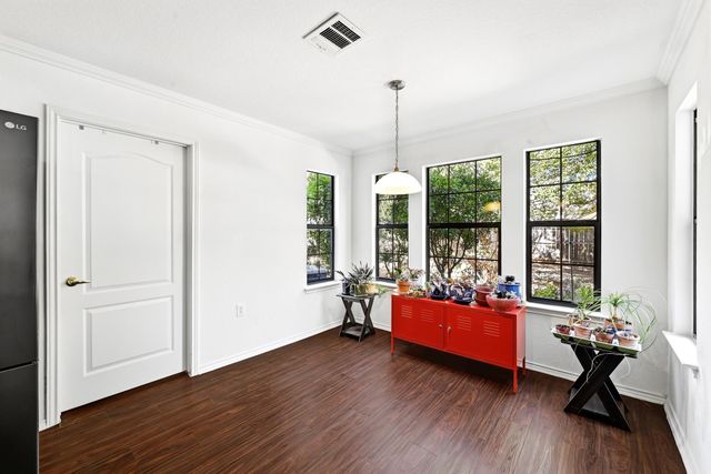 7908 Running Water DR, Austin, TX 78747