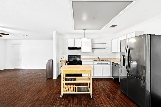 7908 Running Water DR, Austin, TX 78747