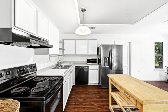 7908 Running Water DR, Austin, TX 78747