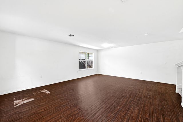 7908 Running Water DR, Austin, TX 78747