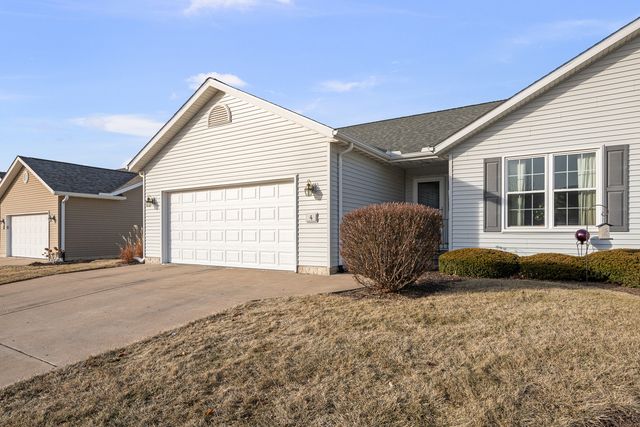 5200 Villa Drive 4, Davenport, IA 52806