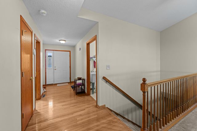 5200 Villa Drive 4, Davenport, IA 52806