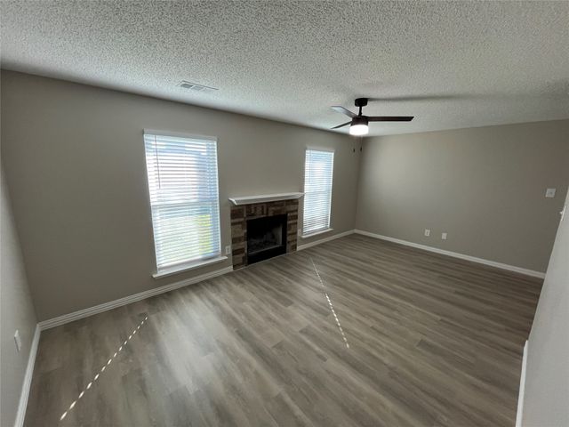 3840 Scarsdale Lane, Dallas, TX 75227