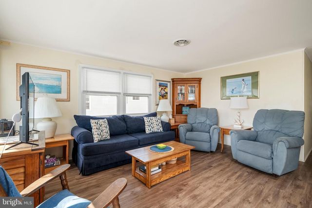 109 E 28TH ST, Long Beach Township, NJ 08008