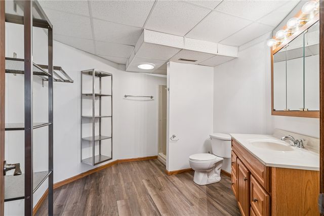 2216 W 8th Street, Cedar Falls, IA 50613