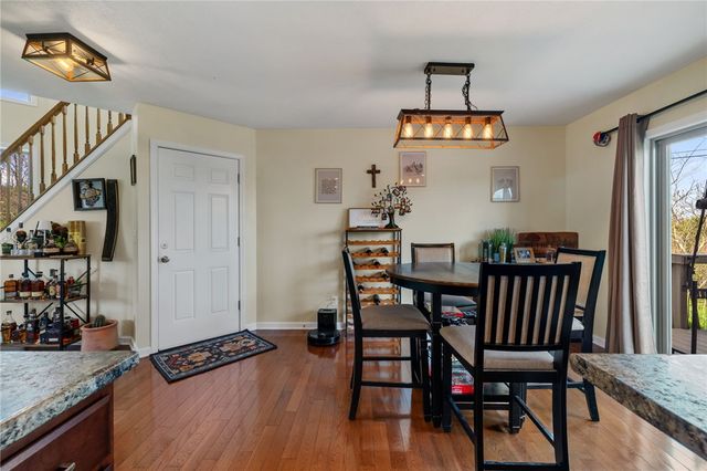 372 Cherokee Dr, Chippewa Twp, PA 15010