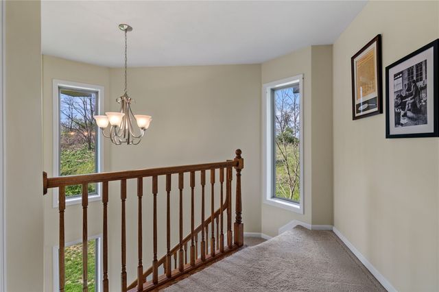 372 Cherokee Dr, Chippewa Twp, PA 15010