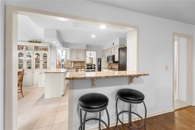 11920 Windsor Drive, Leawood, KS 66209