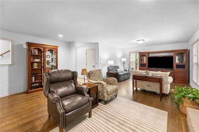 11920 Windsor Drive, Leawood, KS 66209