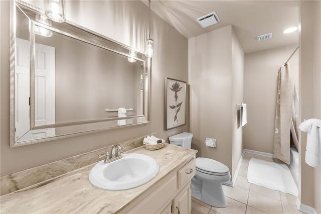 11920 Windsor Drive, Leawood, KS 66209