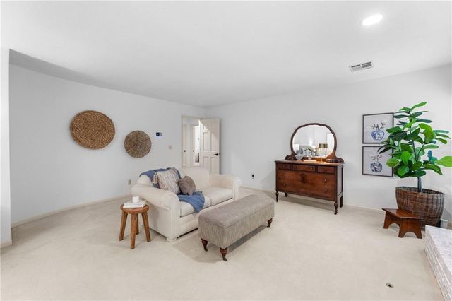 11920 Windsor Drive, Leawood, KS 66209