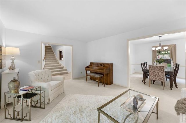 11920 Windsor Drive, Leawood, KS 66209