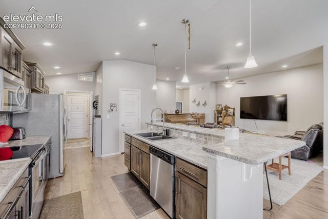 555 N Verbena Drive, Pueblo, CO 81007