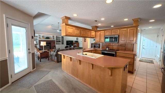 82 Magrath Drive, Bella Vista, AR 72715