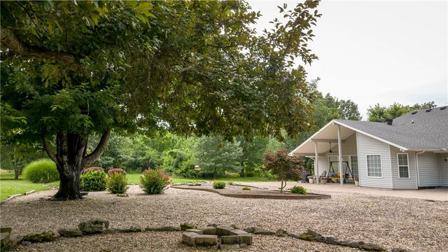 82 Magrath Drive, Bella Vista, AR 72715