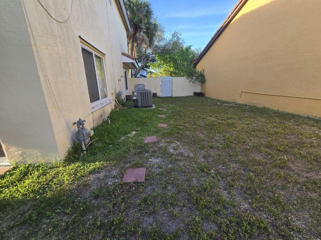 8908 NW 187th Street, Hialeah, FL 33018