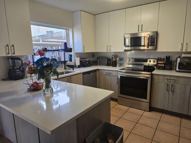 8908 NW 187th Street, Hialeah, FL 33018