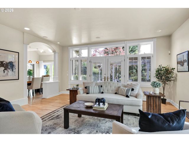 2899 RIVERWALK Loop, Eugene, OR 97401