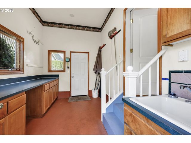 2899 RIVERWALK Loop, Eugene, OR 97401