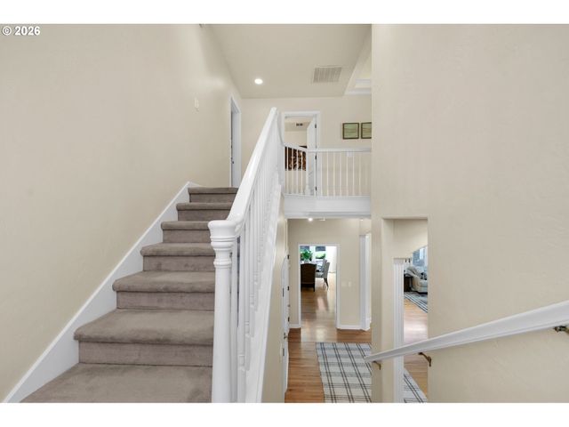 2899 RIVERWALK Loop, Eugene, OR 97401