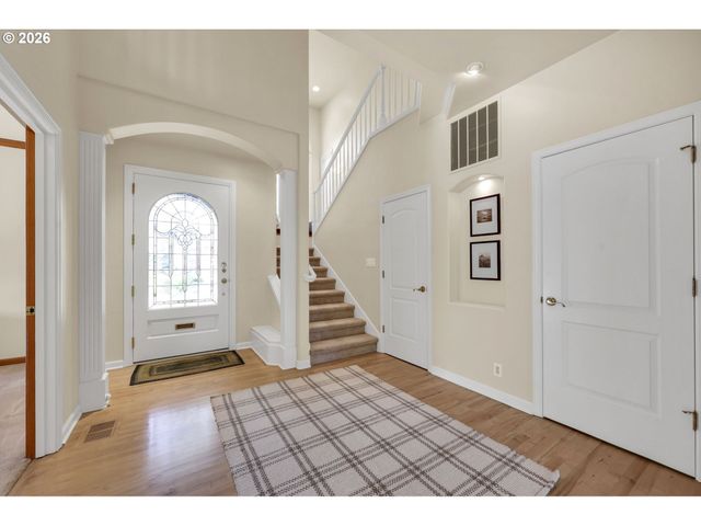 2899 RIVERWALK Loop, Eugene, OR 97401