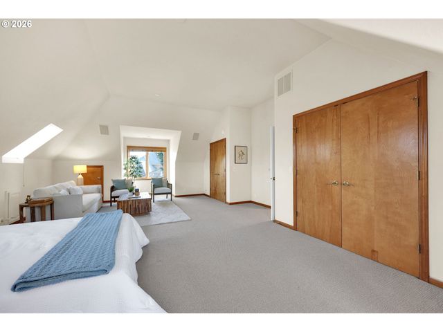 2899 RIVERWALK Loop, Eugene, OR 97401