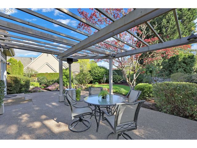 2899 RIVERWALK Loop, Eugene, OR 97401