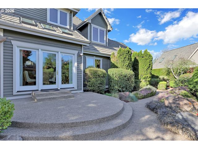 2899 RIVERWALK Loop, Eugene, OR 97401