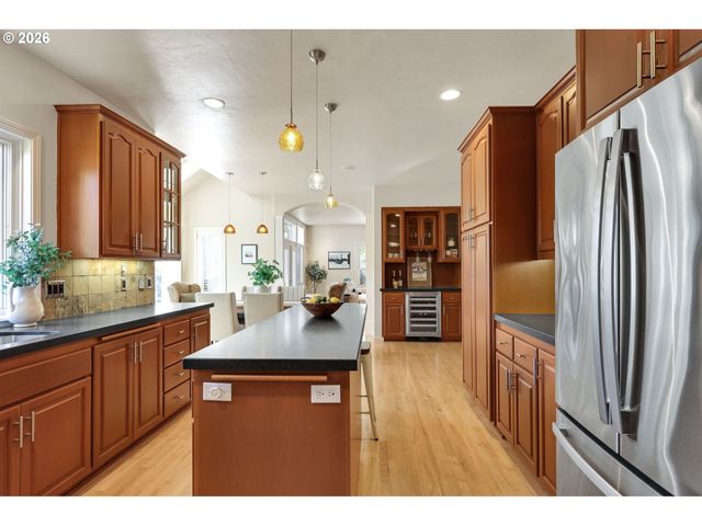 2899 RIVERWALK Loop, Eugene, OR 97401