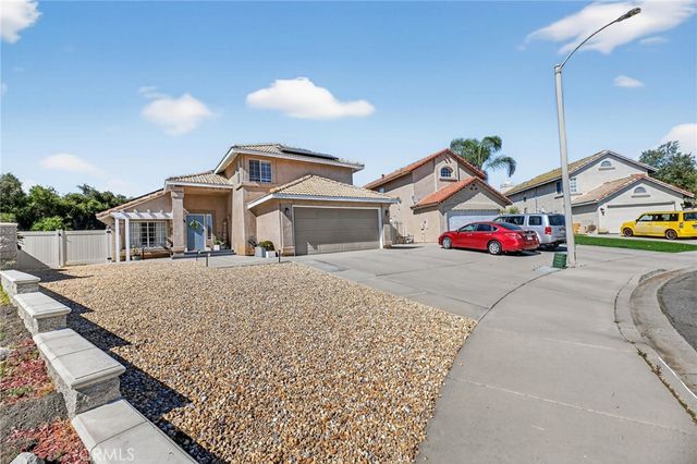 39055 Via Las Sintras, Murrieta, CA 92562