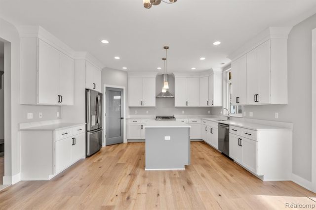 19840 Tranquility Drive, Macomb, MI 48042