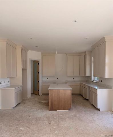 19840 Tranquility Drive, Macomb, MI 48042