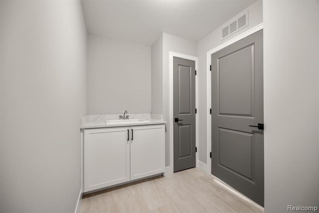 19840 Tranquility Drive, Macomb, MI 48042