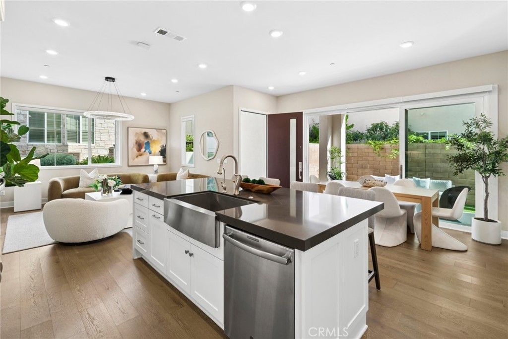 111 Spiral, Irvine, CA 92618 — photo 2